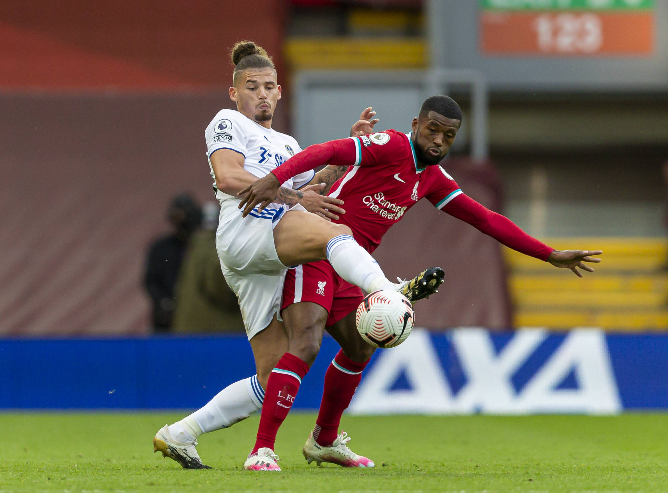 而同場比賽 而同場比賽